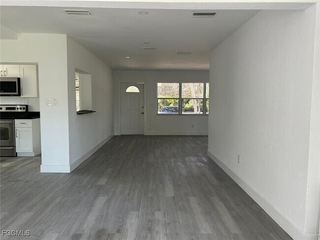 Building Photo - 3835 Arlington St