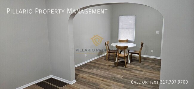 Building Photo - 933 N Dearborn St