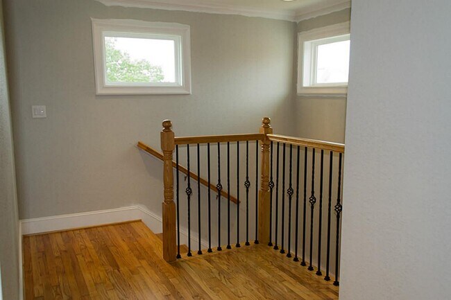 Building Photo - 5545 Navarro St