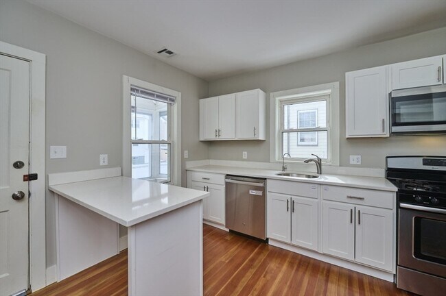 Building Photo - 22 Burget Ave