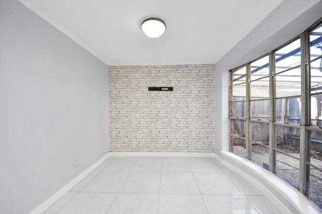 Building Photo - 14365 Lost Meadow Ln