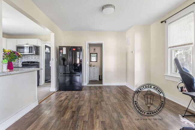 Building Photo - "Charming 3-Bedroom Home with Spacious Interiors in Norfolk's Heart!"