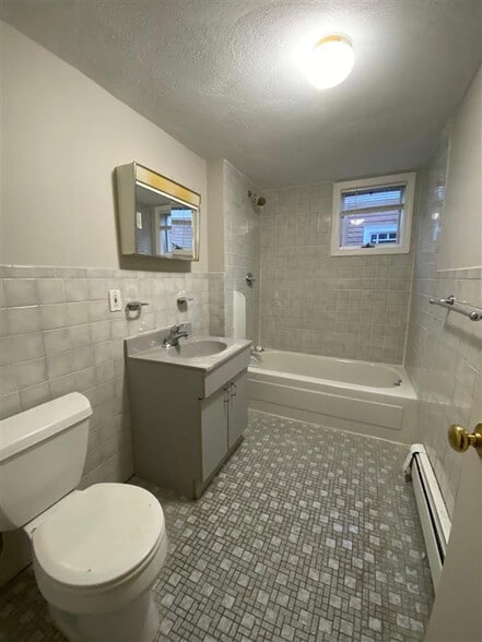 Building Photo - 34 Speridakis Ter