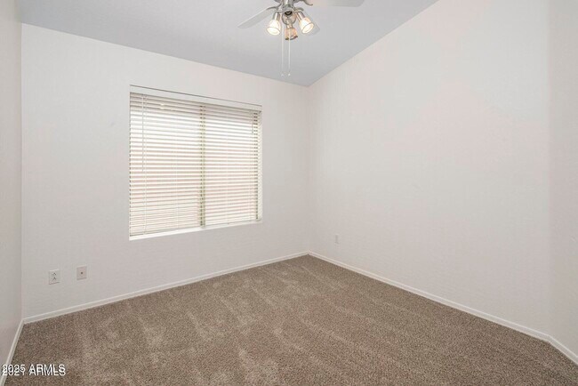 Building Photo - 10307 E Caribbean Ln