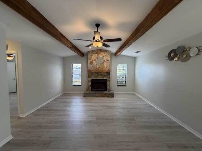 Building Photo - 8434 Cypress Lake Cir