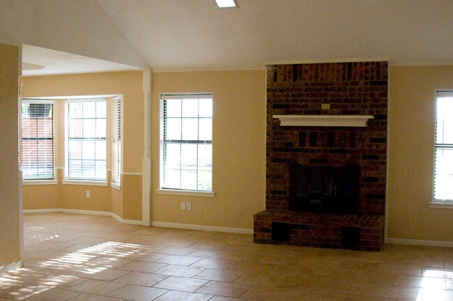 Building Photo - 1326 Prairie Wind Blvd