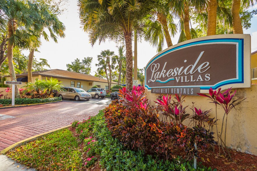 Lakeside Villas Miami, FL Apartment Finder