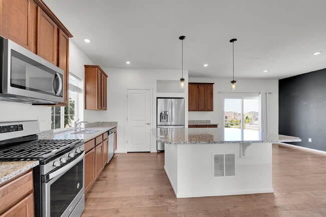 Building Photo - $2,795.00 - 3 Bedrooms, 2.5 Bathrooms, Sin...