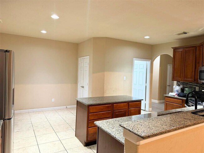 Building Photo - 12327 Carmel Dale Ln