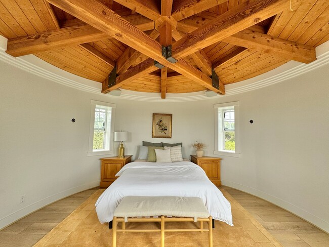 Building Photo - 3730 Roblar Ave