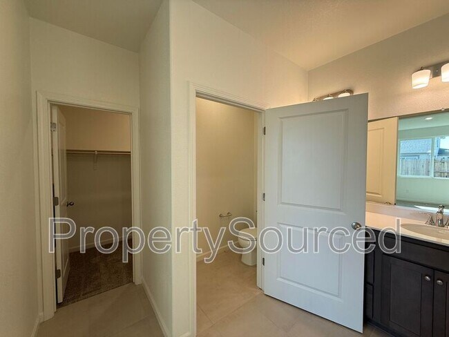 Building Photo - 2454 Cortese St