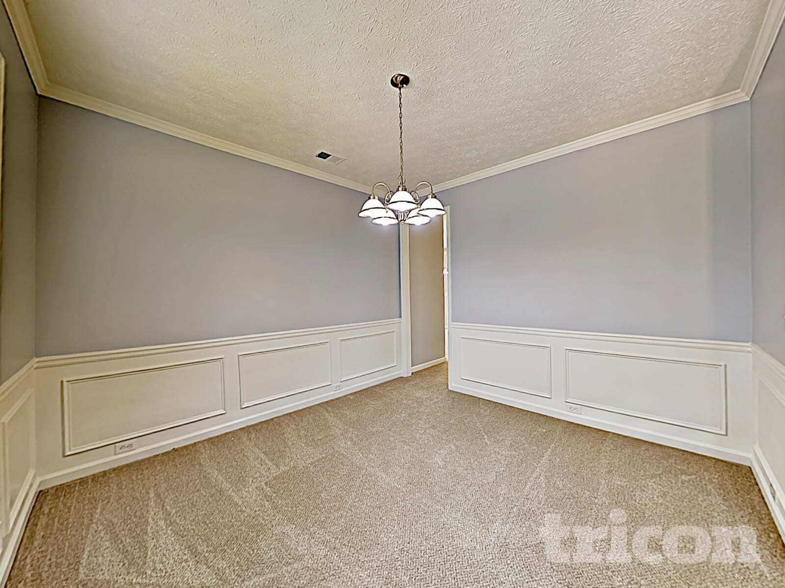 Building Photo - 403 Park Creek Trce