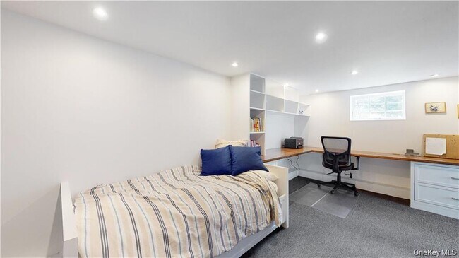 Building Photo - 25 East St