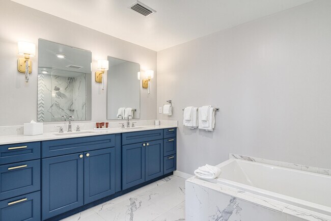 Building Photo - 9000 Heron Walk Dr