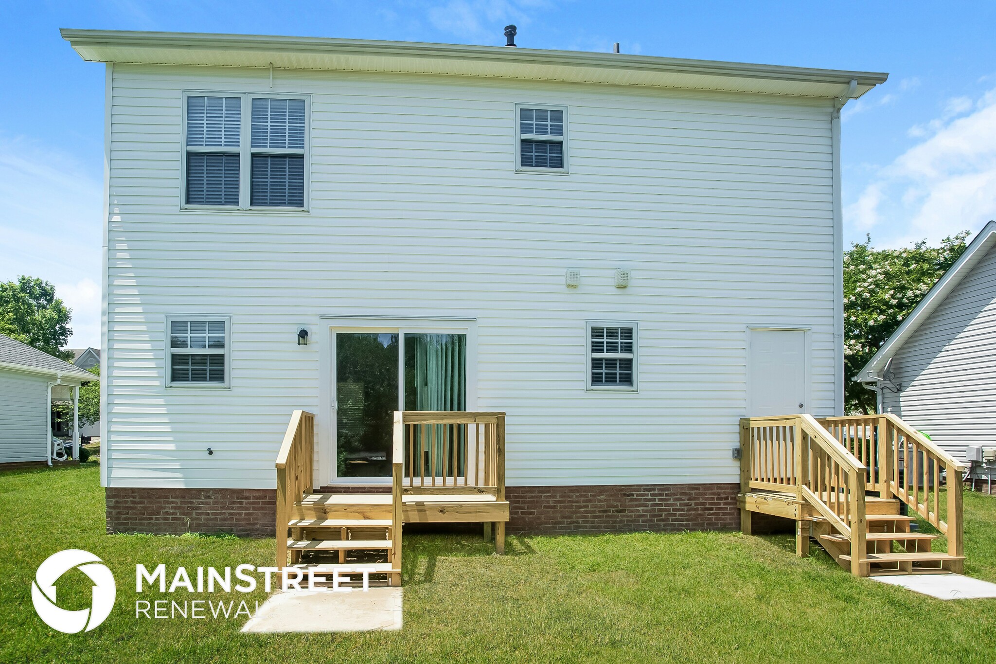 Building Photo - 780 Sir Raleigh Dr