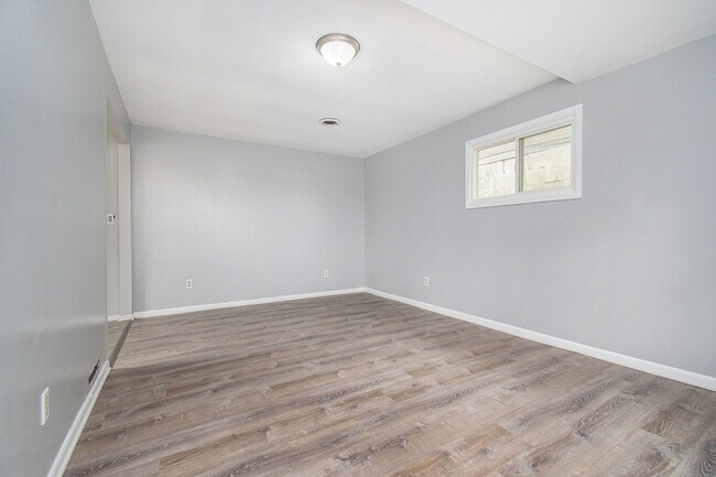 Building Photo - 1542 10th St