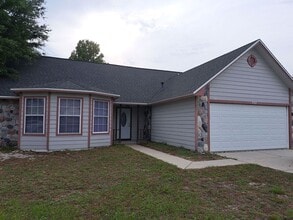 Building Photo - 7727 Betty Louise Dr