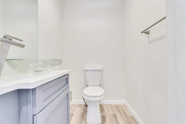 Building Photo - 13911 Piping Rock Ln