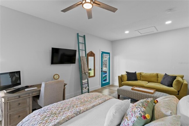 Building Photo - 2107 Branch Hill St