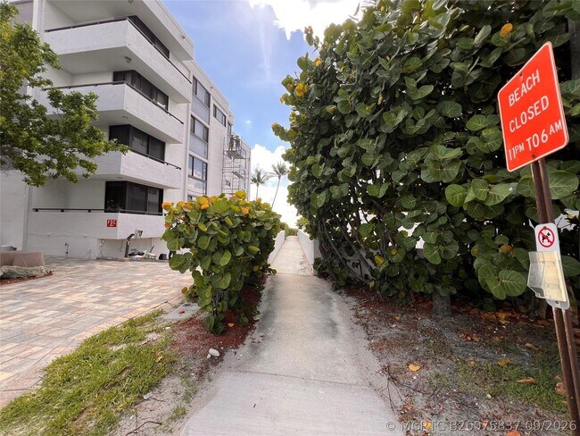 Building Photo - 531 N Ocean Blvd