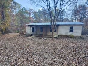 Building Photo - 136 Bunny Trail