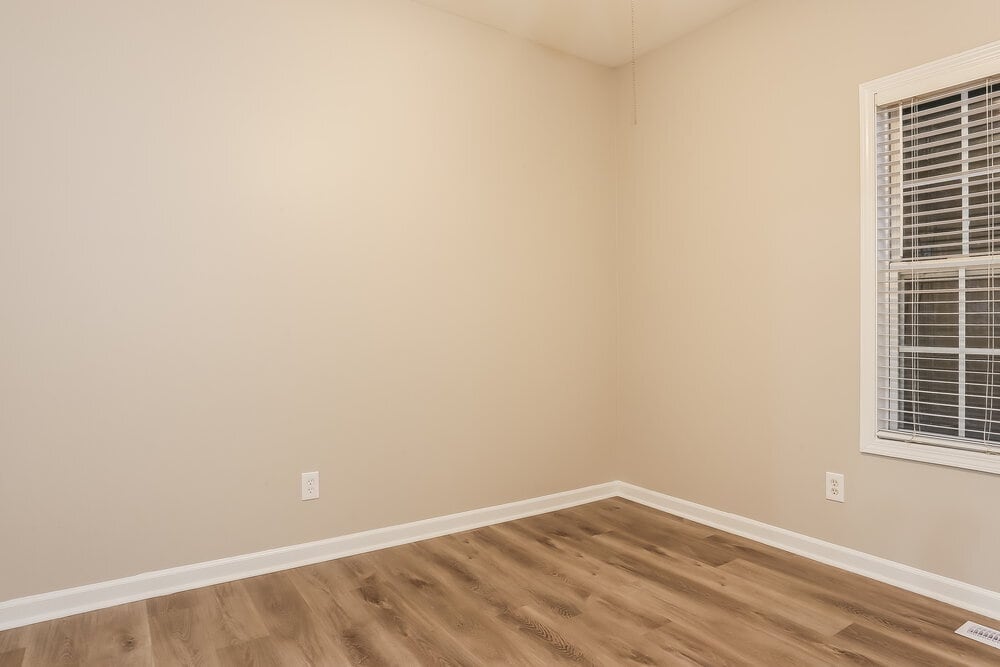 Building Photo - 5980 Tate Dr