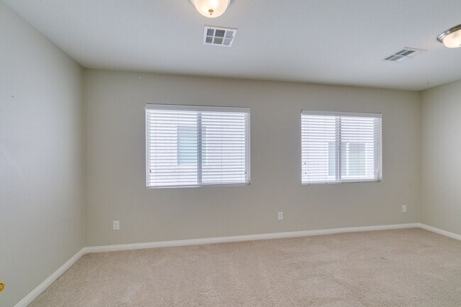 Building Photo - 4586 W Camero Ave