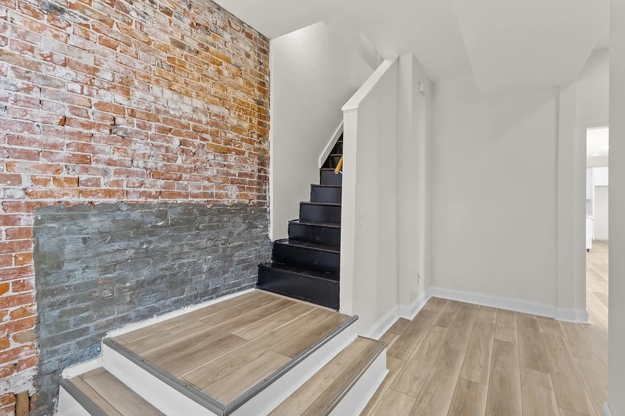 Building Photo - 3258 Ohio Ave