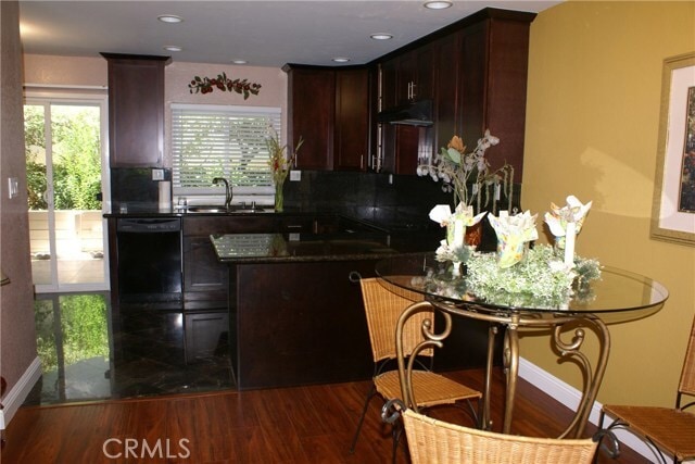 Building Photo - 23732 Hillhurst Dr