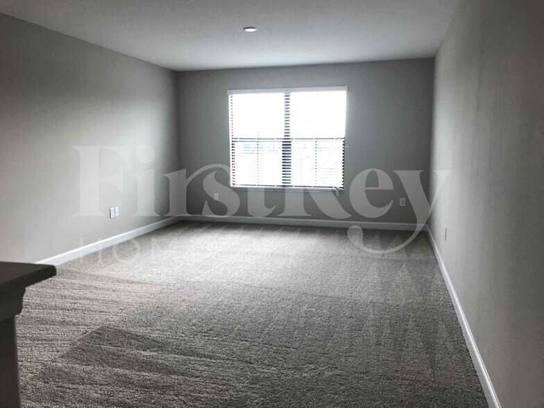 Building Photo - 9901 Victory Gallop Loop