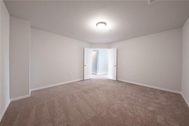 Building Photo - 705 Durness Dr