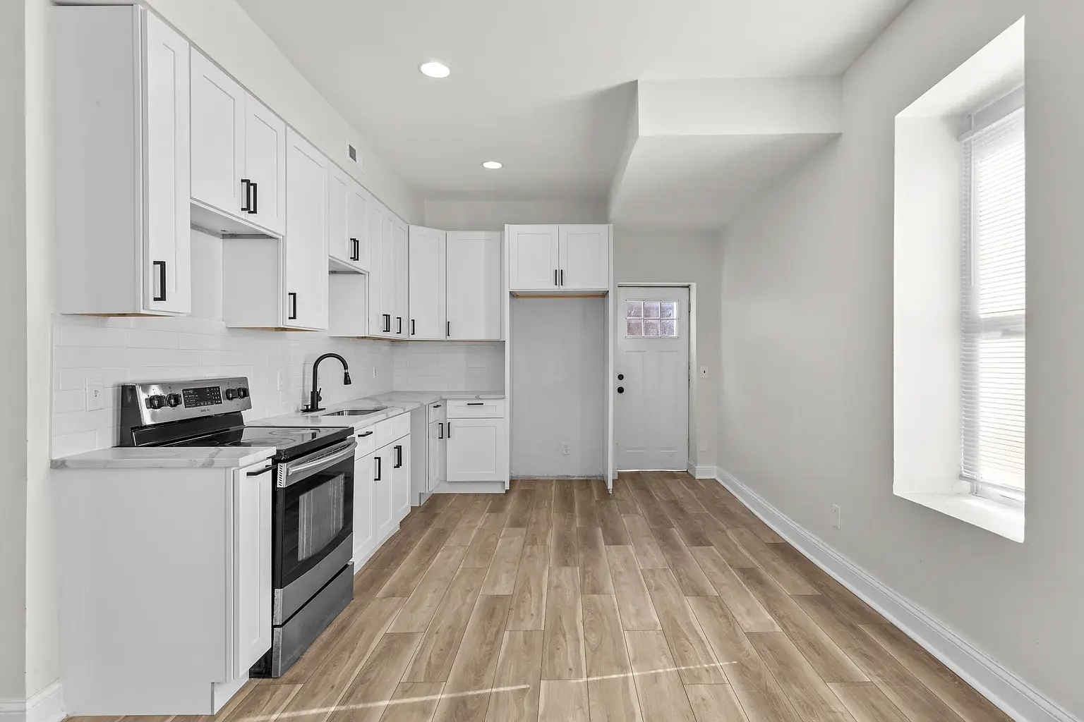 Building Photo - 3258 Ohio Ave