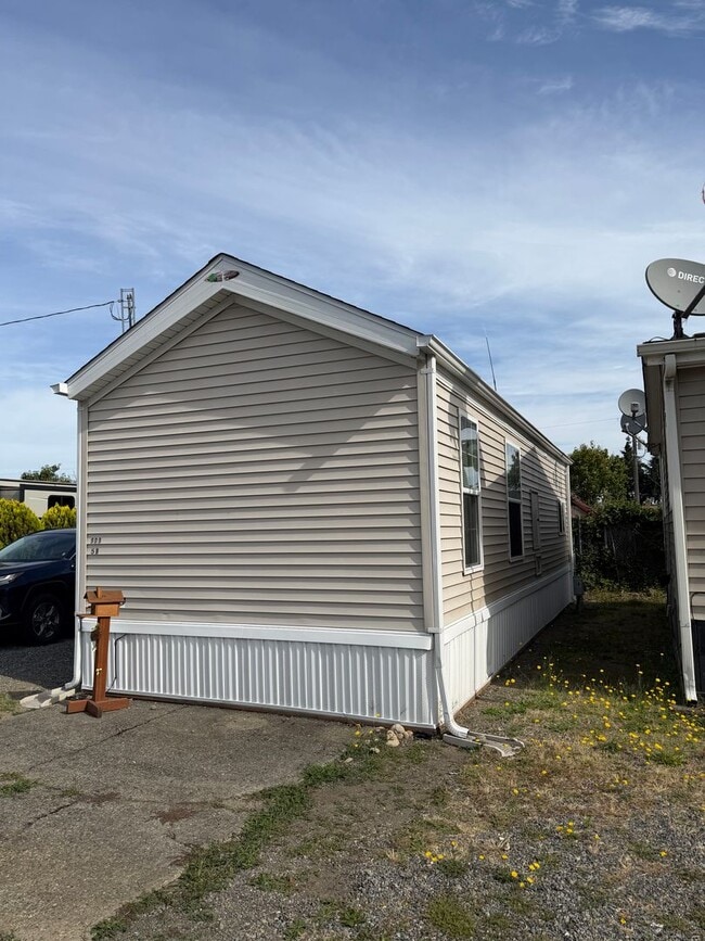 Building Photo - 909 136th St Ct S