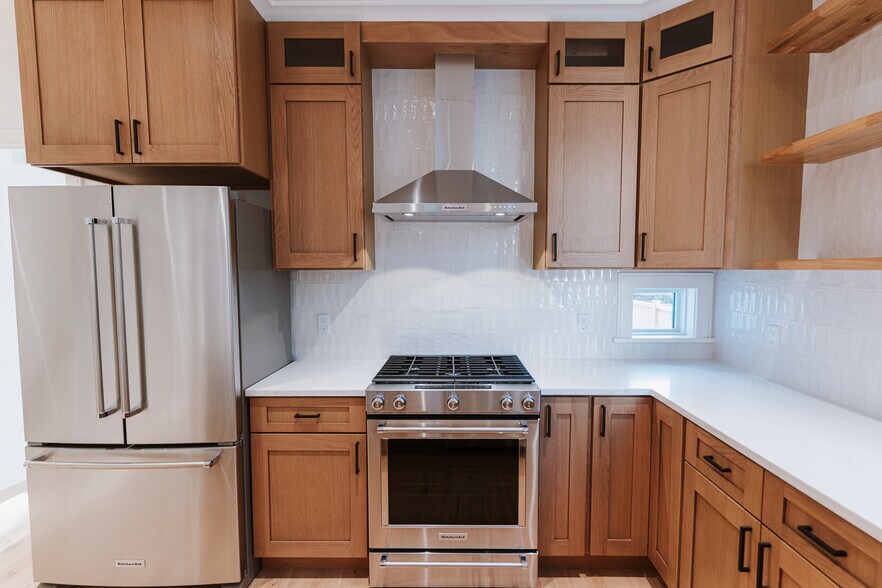 Building Photo - 5 Thurston St