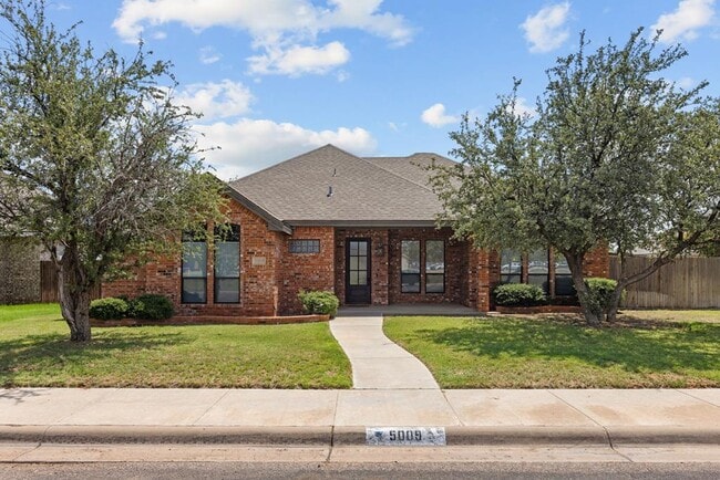Primary Photo - 5009 Woodhollow Dr