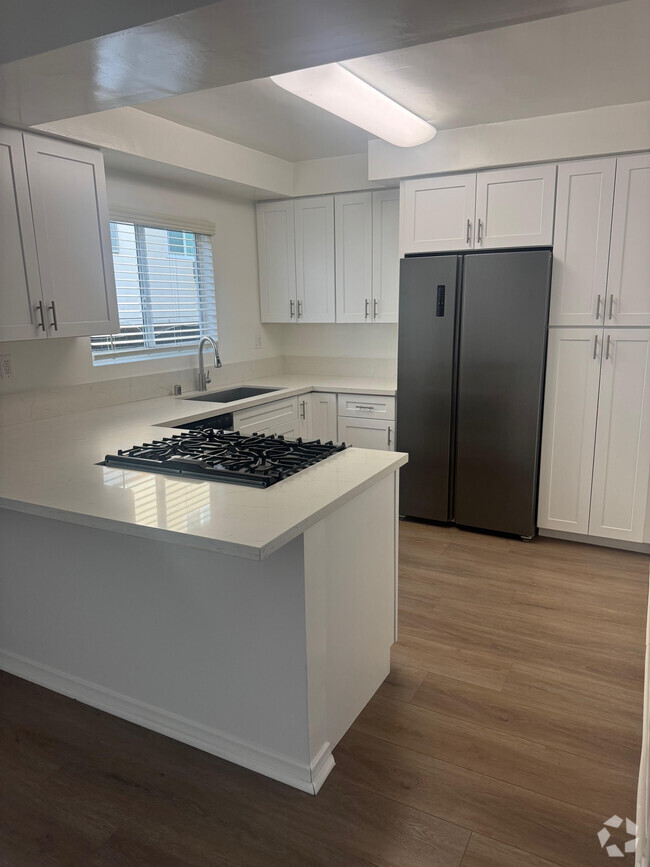 Building Photo - Cape Brentwood