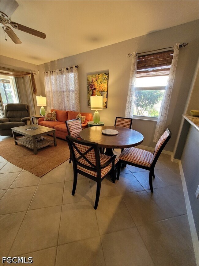 Building Photo - 10630 Camarelle Cir