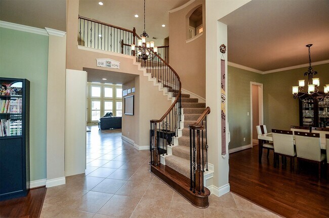 Building Photo - 2239 Monarch Terrace Dr