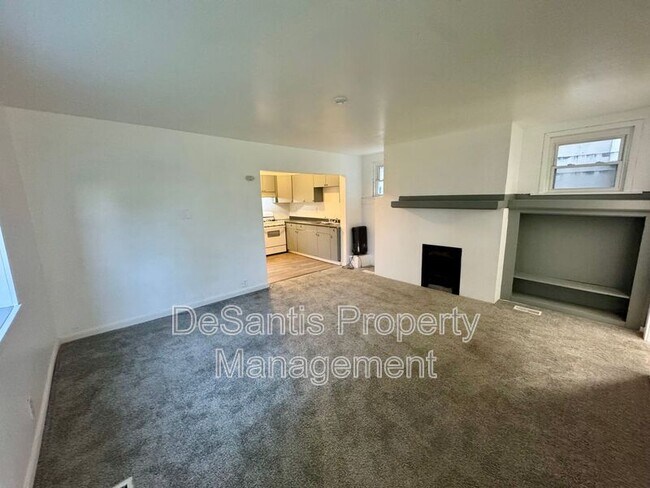 Building Photo - 42 Climax St