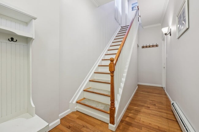 Building Photo - 239 Desoto Pl