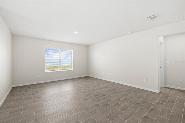 Building Photo - 1575 Aspen Ave