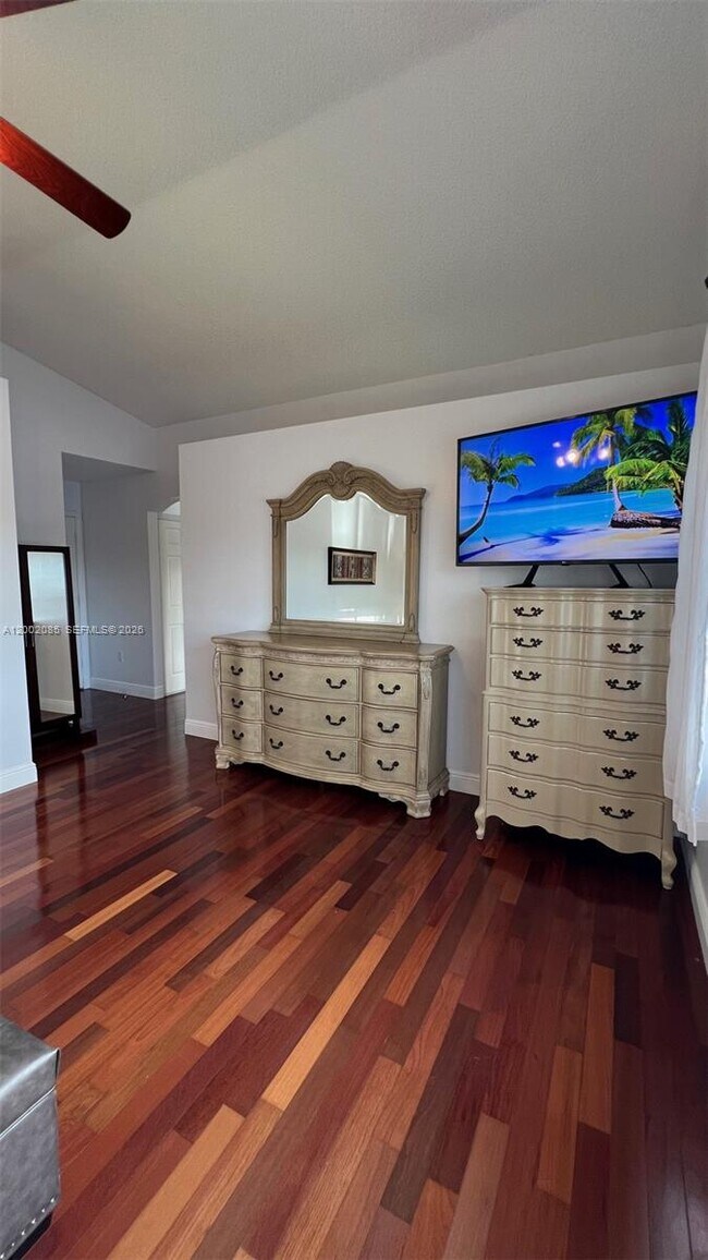 Building Photo - 1590 Seagrape Way