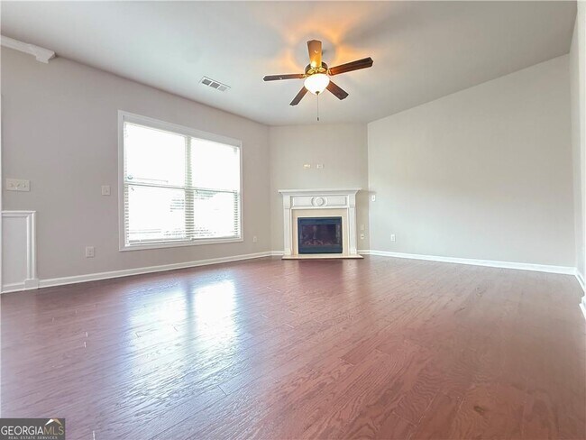 Building Photo - 1044 Haley Wds Ln