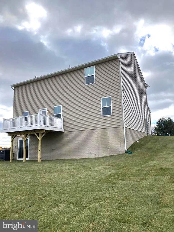 Building Photo - 420 Circle Dr