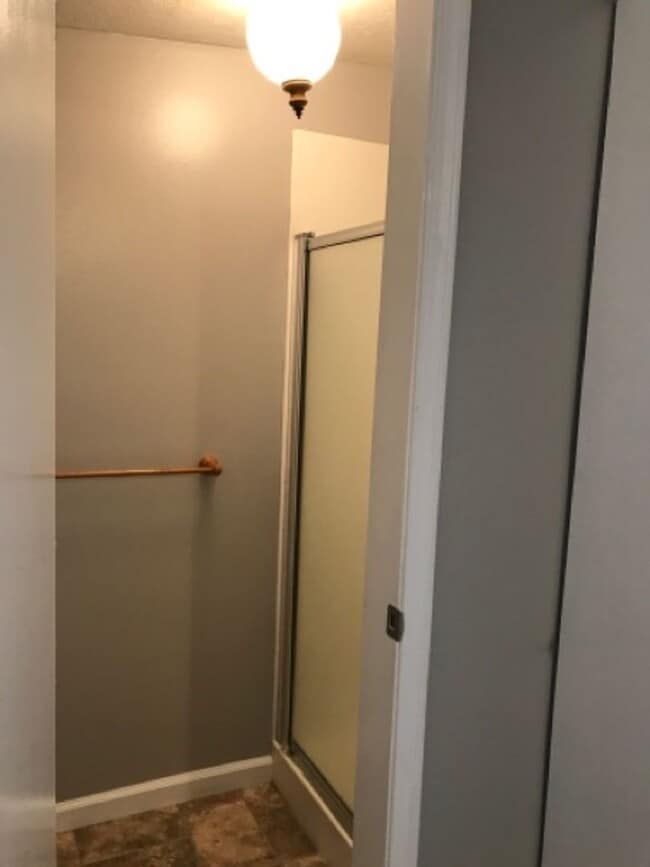 Building Photo - 297 Monroe Pl