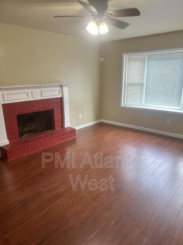 Building Photo - 843 Garden Walk Blvd