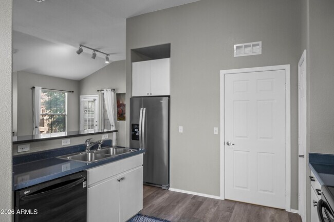 Building Photo - 14250 W Wigwam Blvd