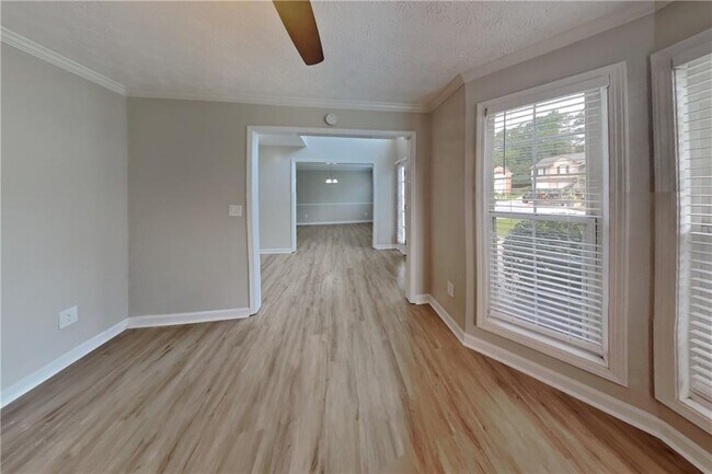 Building Photo - 2882 Manor Glen Ln NW