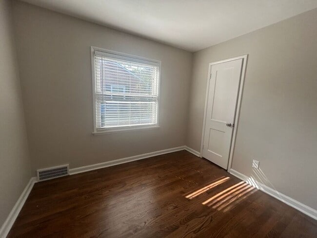 Building Photo - 2155 Harvard-