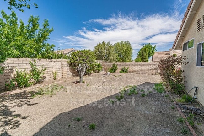 Building Photo - 39839 Tesoro Ln